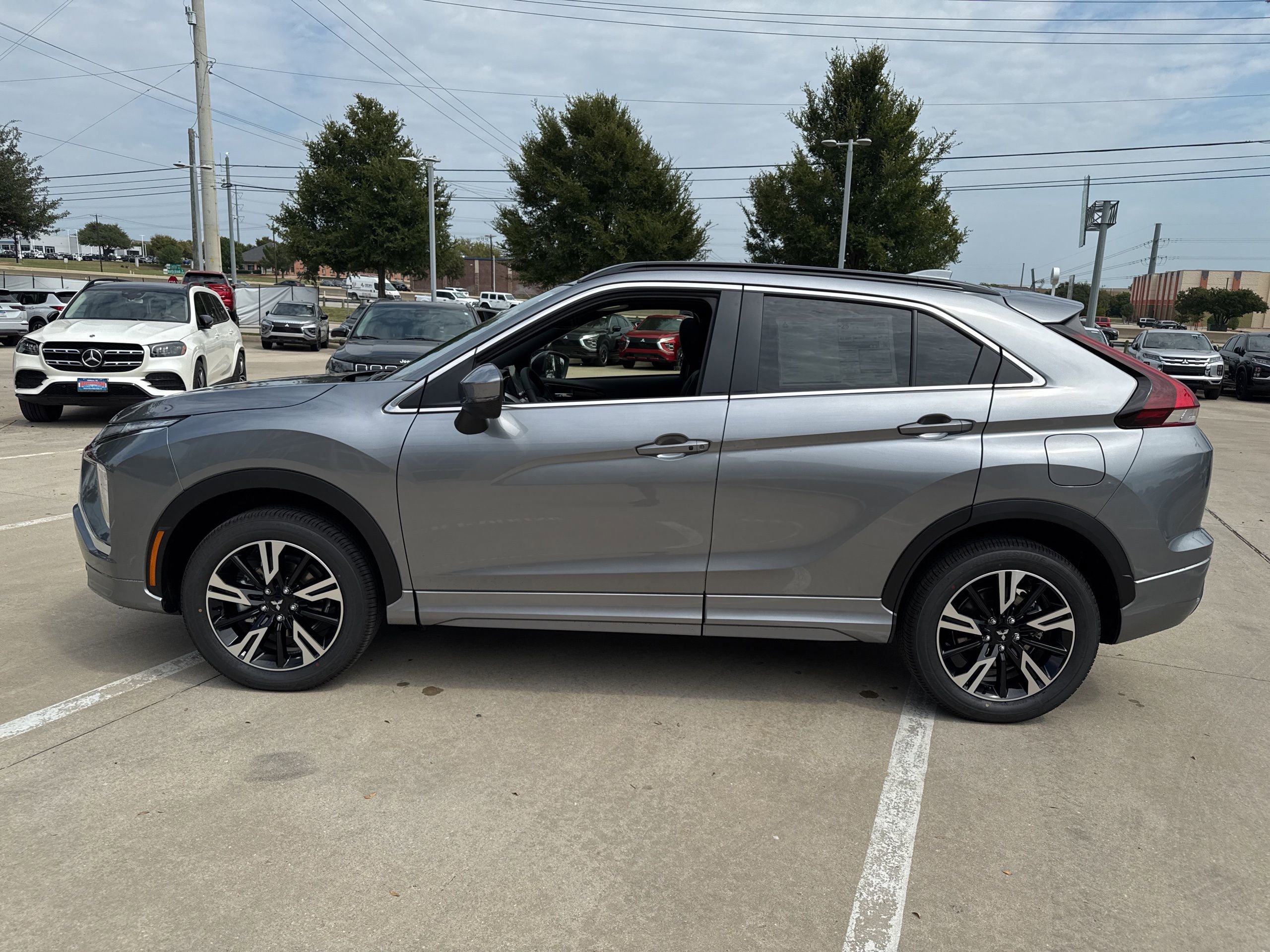 New 2026 Mitsubishi Eclipse Cross SEL image 6