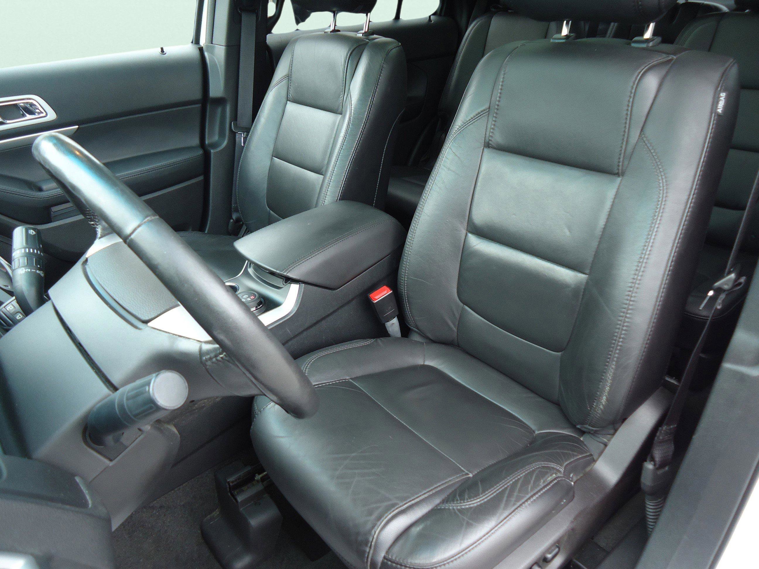 Used 2014 Ford Explorer XLT w/ Equipment Group 202A image 22