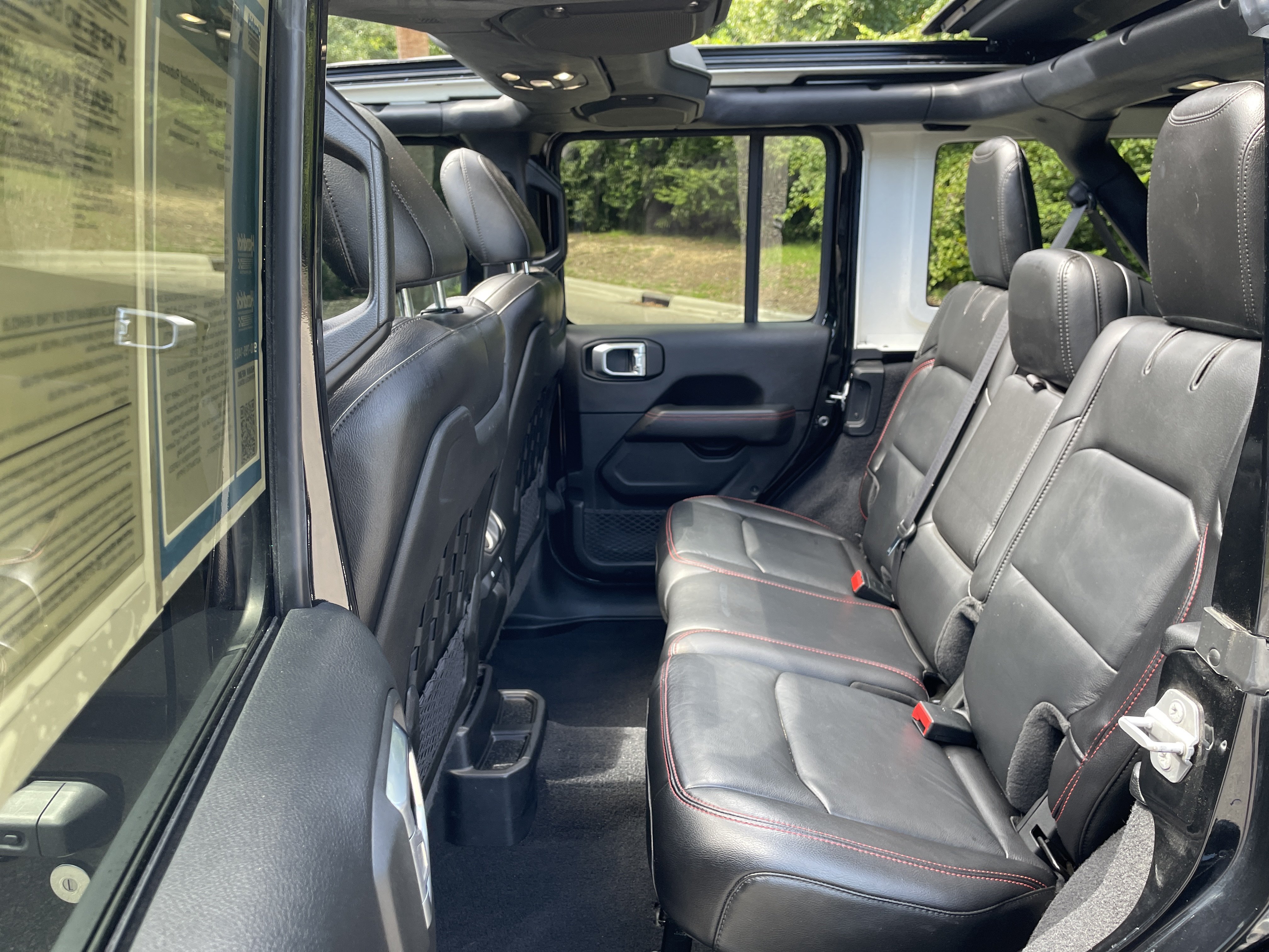Used 2021 Jeep Wrangler Unlimited Rubicon AWD/4WD image 30