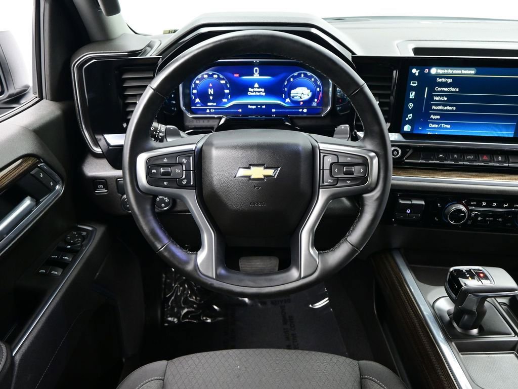 Used 2025 Chevrolet Silverado 1500 LT w/ LPO, Dark Essentials Package RWD image 13
