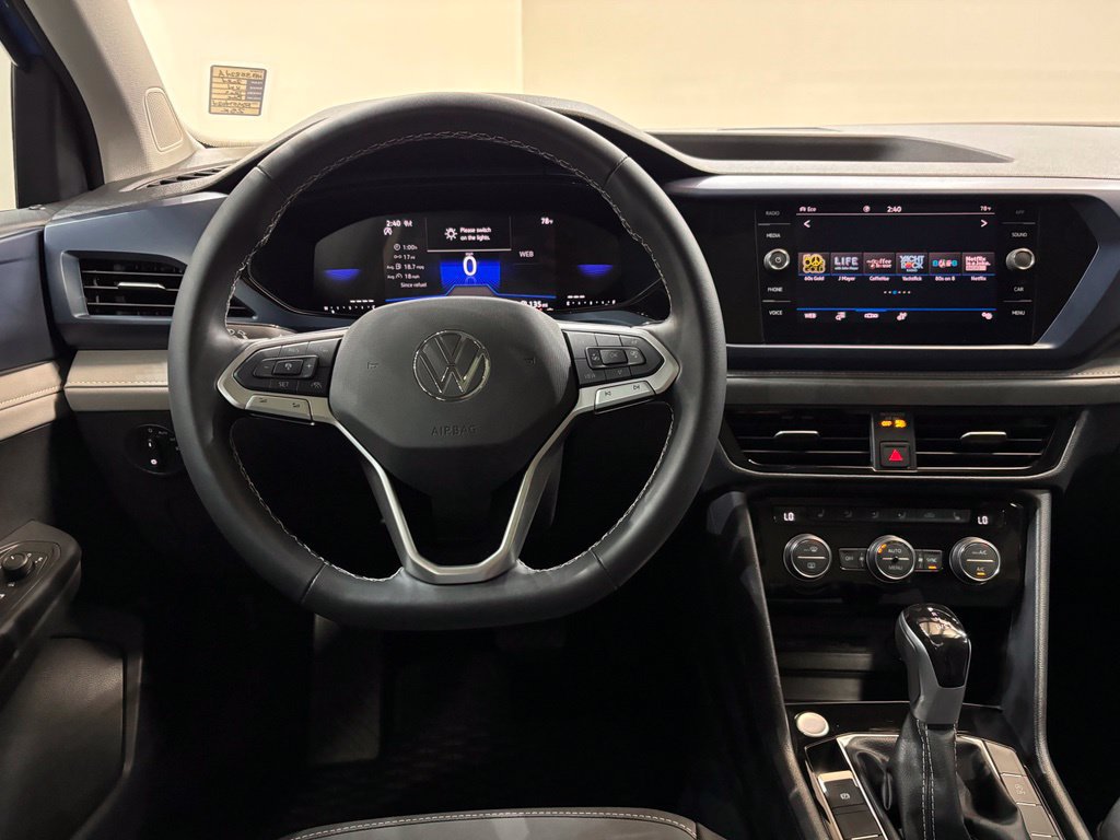 Used 2024 Volkswagen Taos SE w/ Panoramic Sunroof Package AWD/4WD image 22