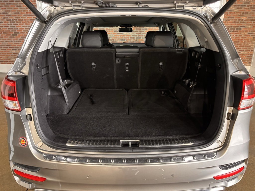 Used 2016 Kia Sorento SX image 36