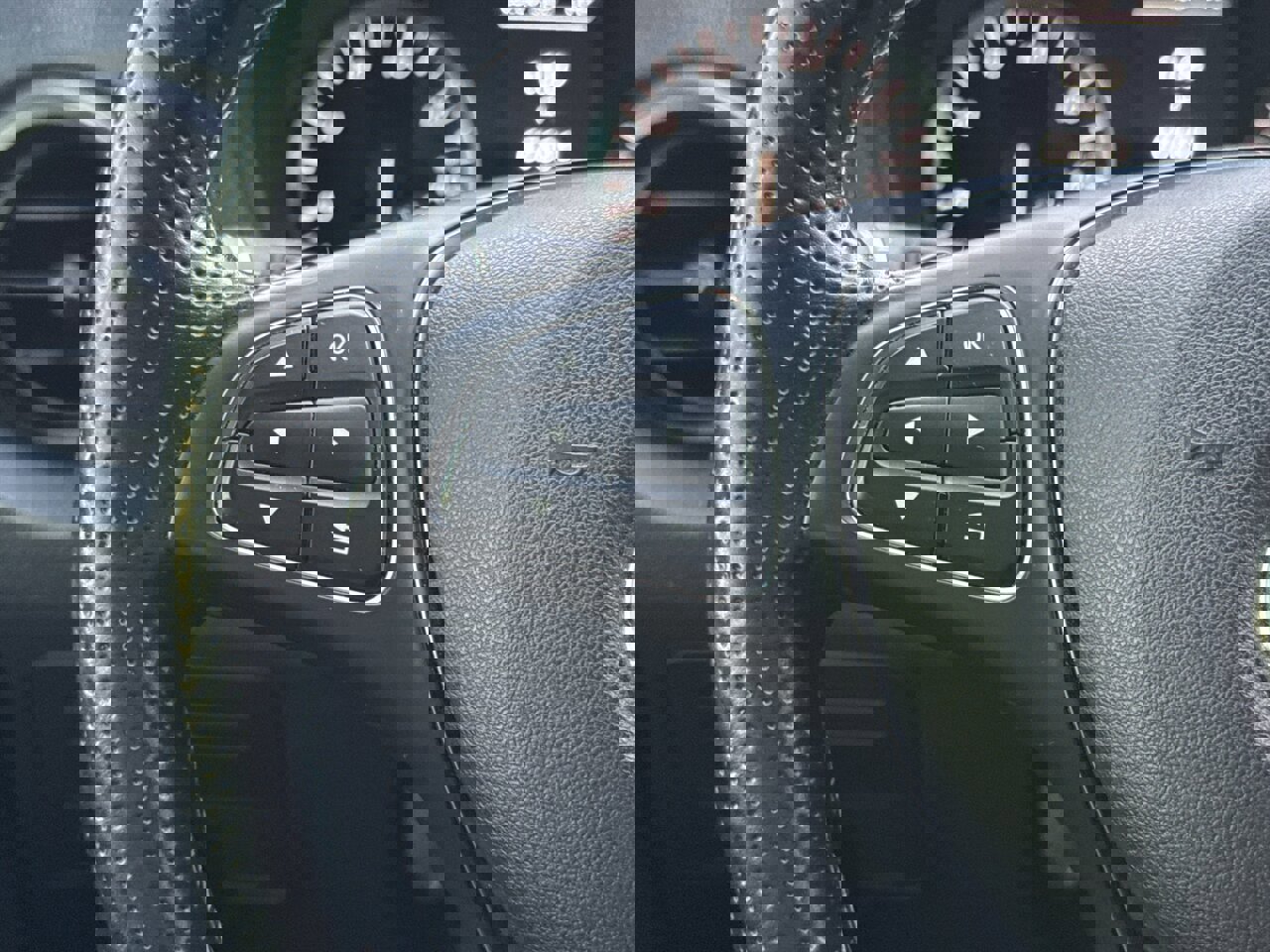 Used 2018 Mercedes-Benz Metris Passenger image 22