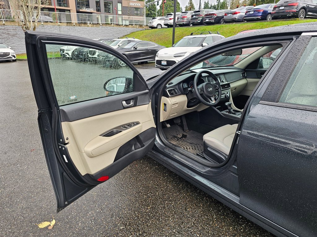 Used 2016 Kia Optima LX image 18
