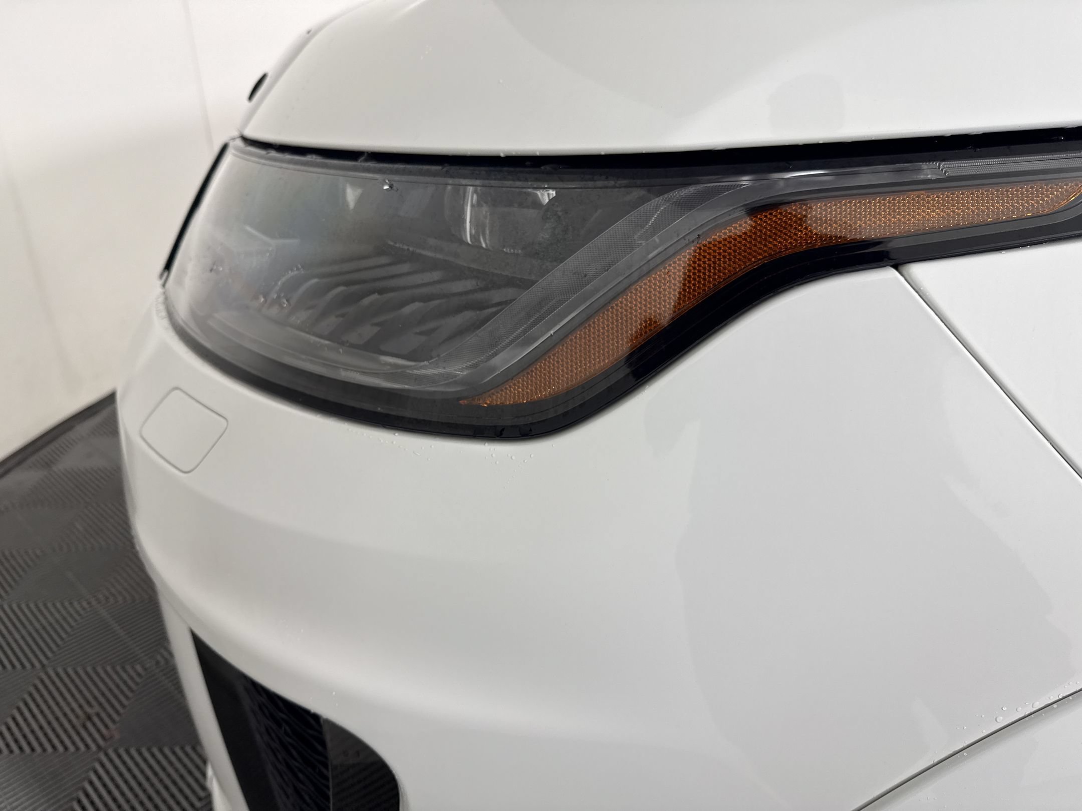 Used 2018 Land Rover Range Rover Sport SVR AWD/4WD image 11
