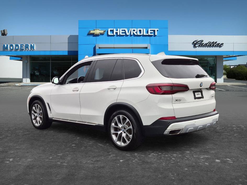 Used 2021 BMW X5 xDrive40i w/ Premium Package 2 AWD/4WD image 3