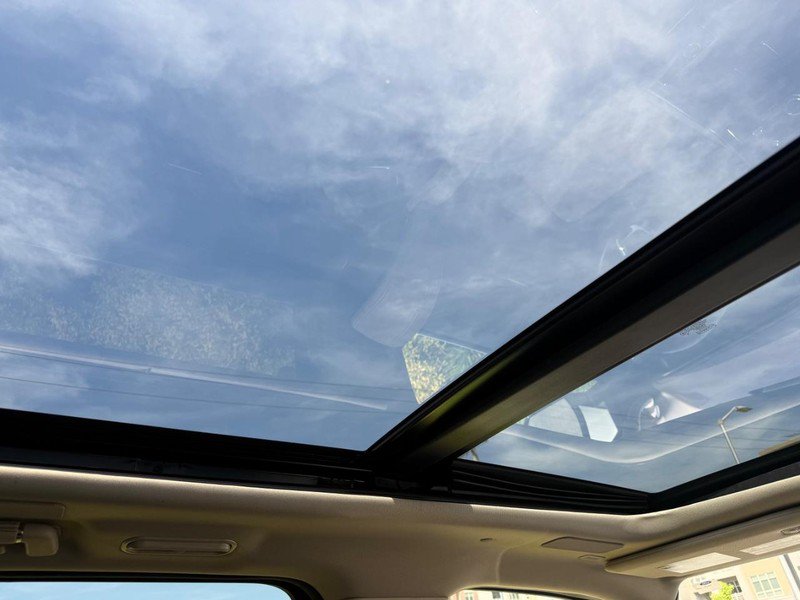 Certified 2024 Lincoln Navigator Reserve AWD/4WD image 16