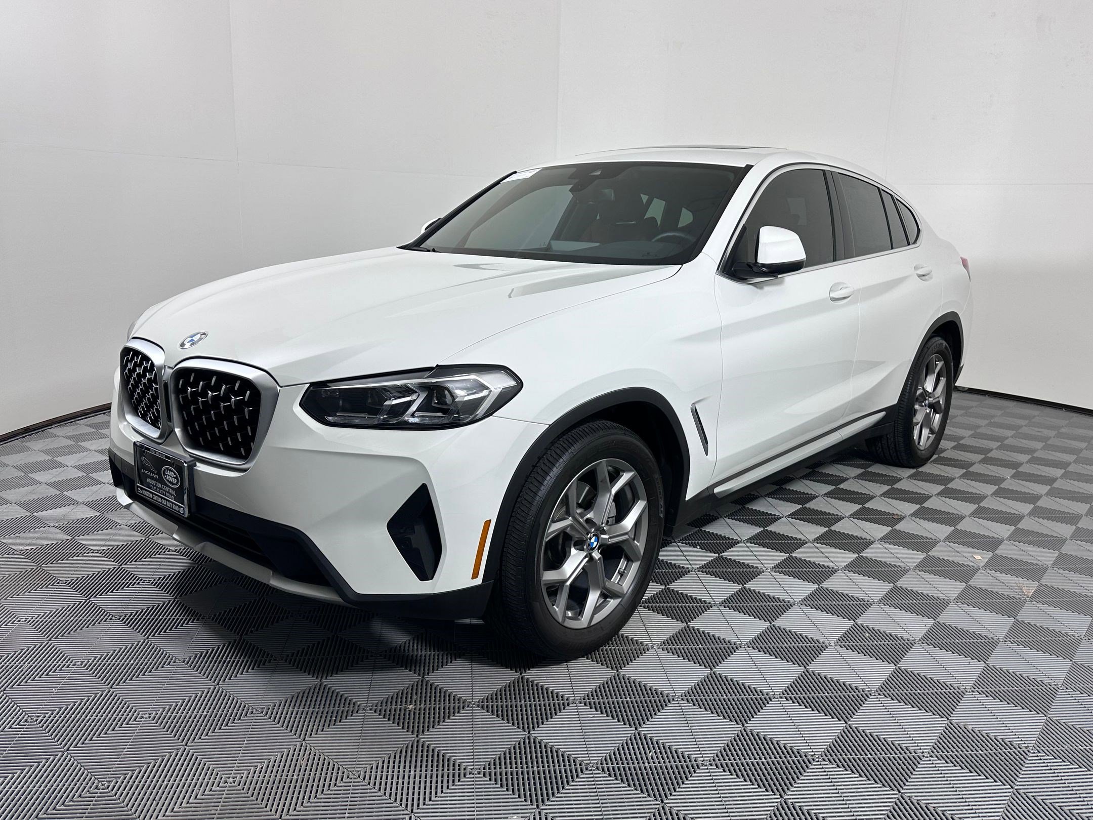 Used 2023 BMW X4 xDrive30i w/ Premium Package