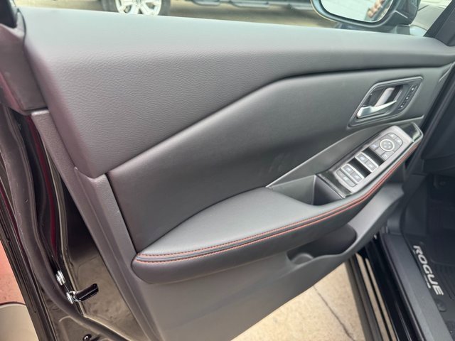 New 2026 Nissan Rogue SV image 4