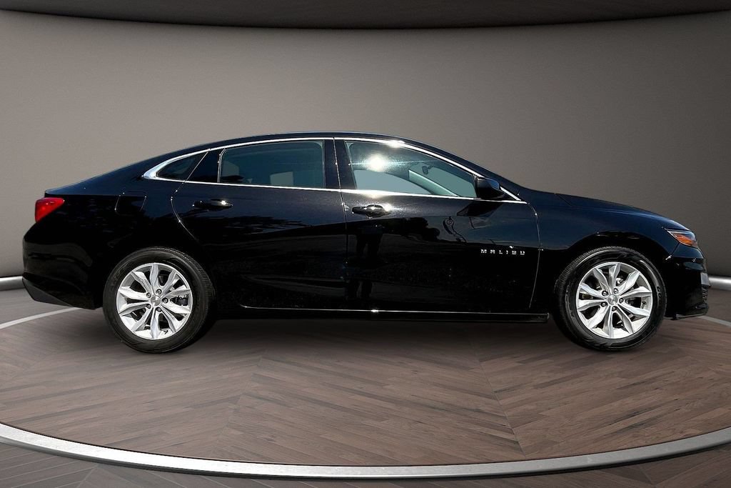 Used 2025 Chevrolet Malibu LT FWD image 9