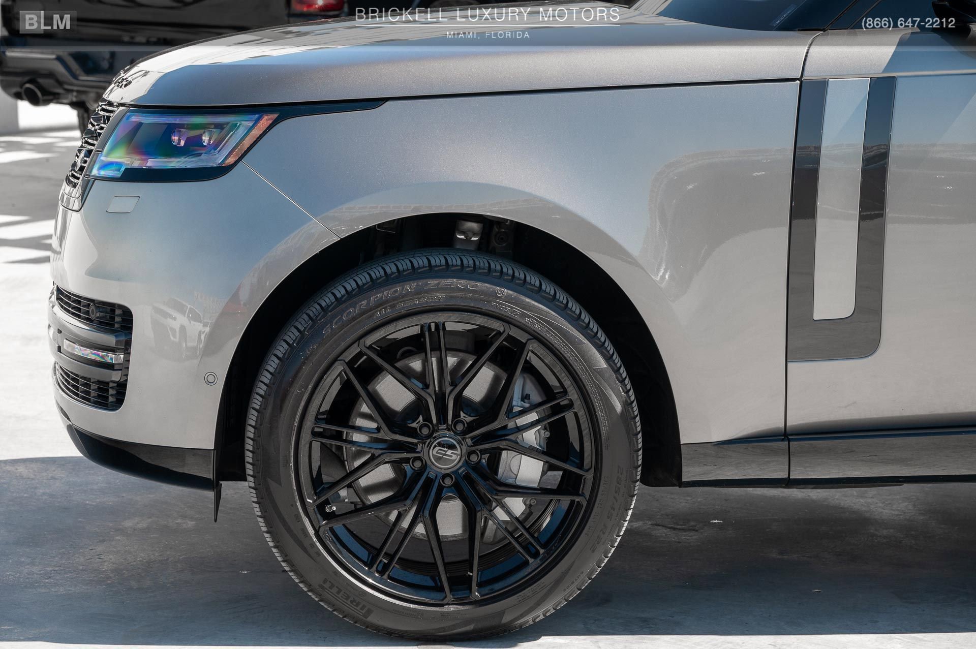 Used 2023 Land Rover Range Rover SE image 52