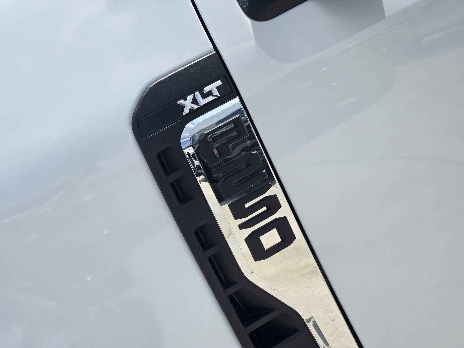 New 2025 Ford F250 XLT w/ FX4 Off-Road Package image 10