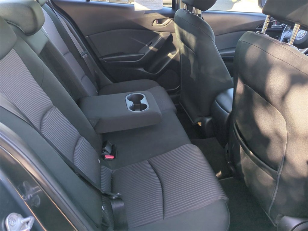 Used 2015 MAZDA MAZDA3 i Touring w/ Technology Package image 21