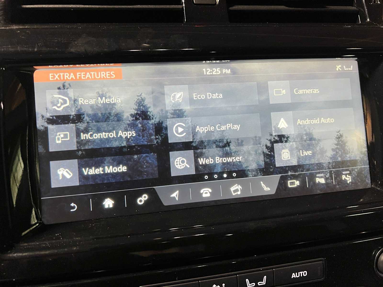 Used 2017 Land Rover Discovery HSE Luxury AWD/4WD image 41