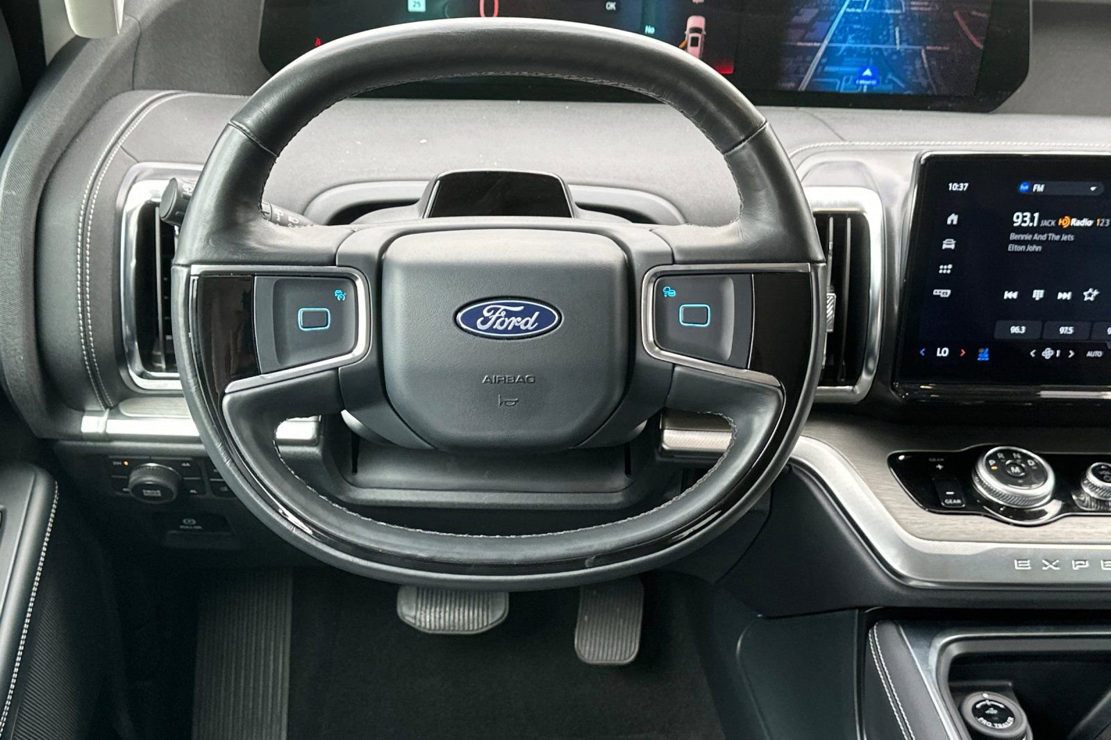 Used 2025 Ford Expedition Platinum AWD/4WD image 14