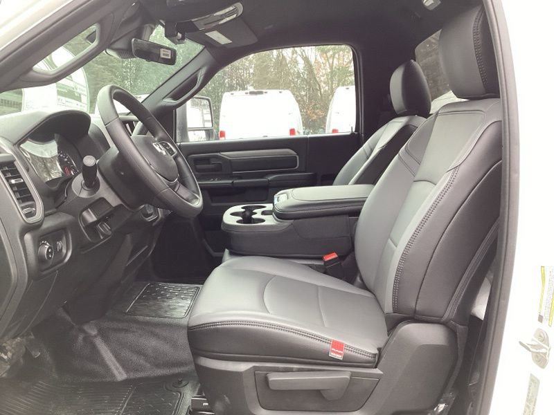 New 2026 RAM 5500 Tradesman w/ Chrome Appearance Group image 19