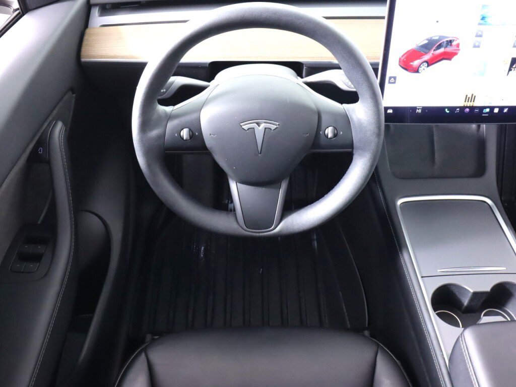 Used 2021 Tesla Model Y Long Range image 29