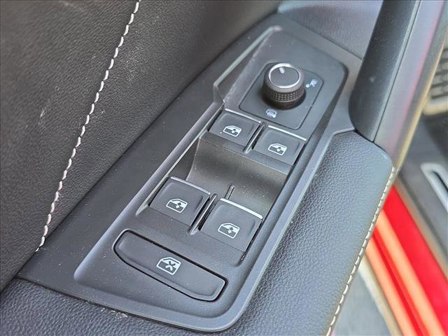 Used 2024 Volkswagen Tiguan SE R-Line image 8