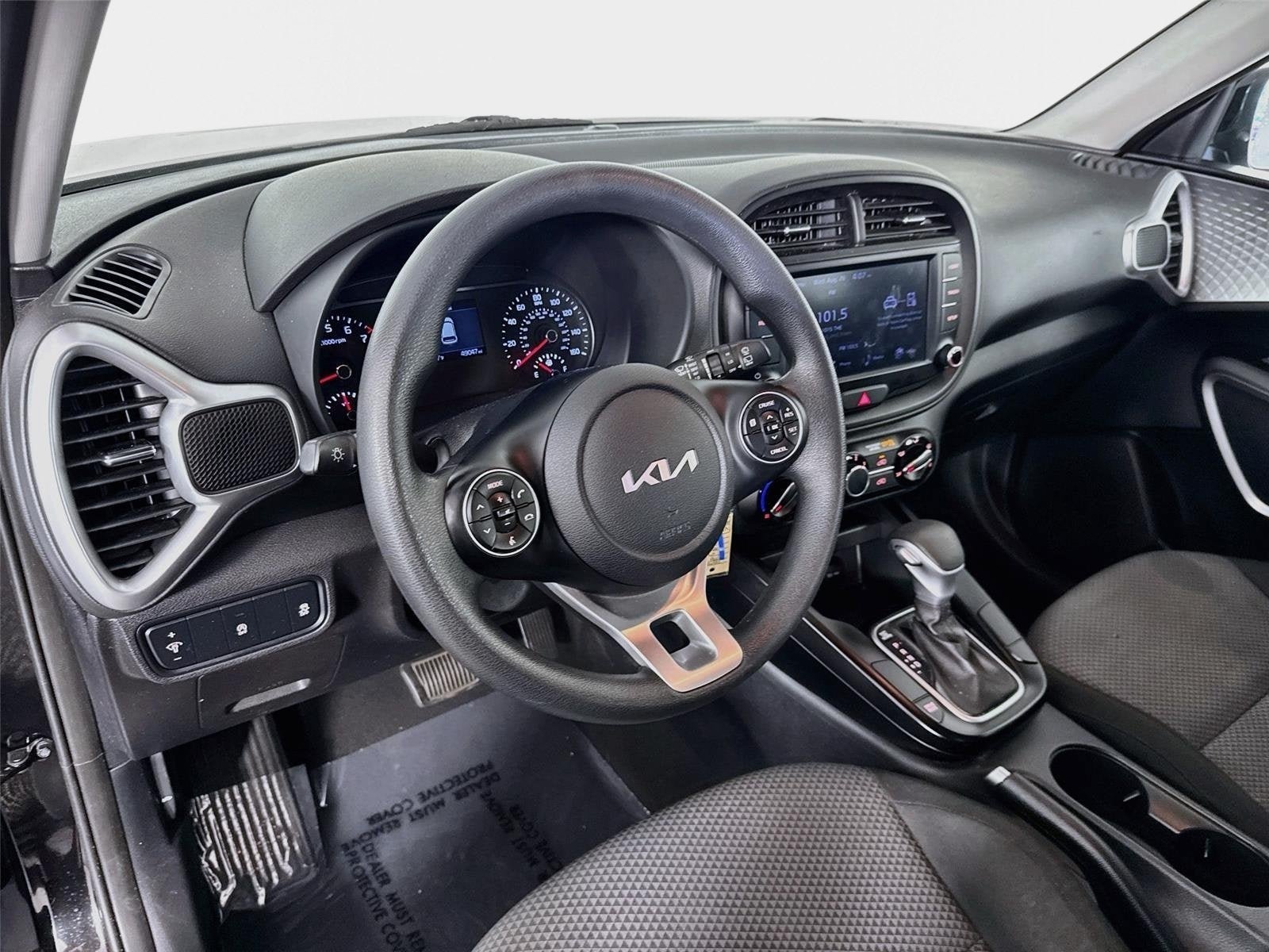Certified 2022 Kia Soul LX FWD image 9