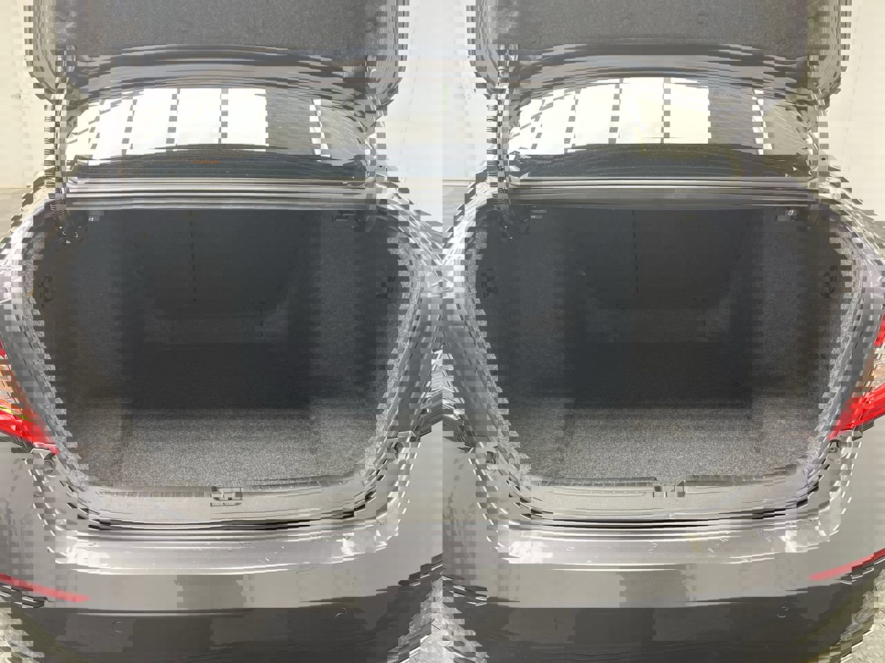 Used 2018 Honda Accord Touring image 31