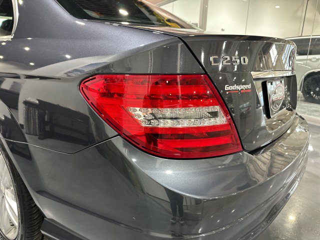 Used 2013 Mercedes-Benz C 250 Sedan image 28