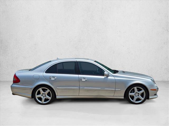 Used 2009 Mercedes-Benz E 350 Sedan image 4
