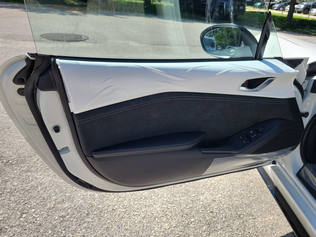 New 2026 MAZDA MX-5 Miata RF Club w/ Interior Package RWD image 17