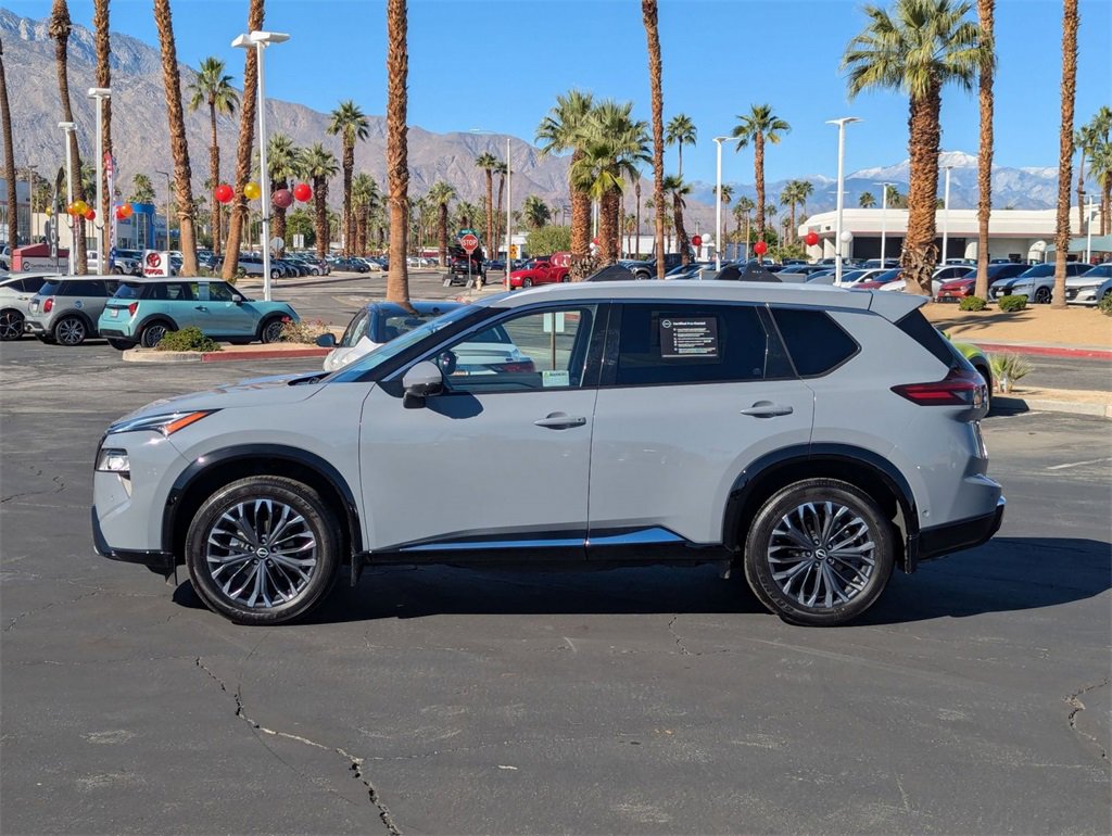 Certified 2025 Nissan Rogue Platinum w/ Platinum Premium Package image 3