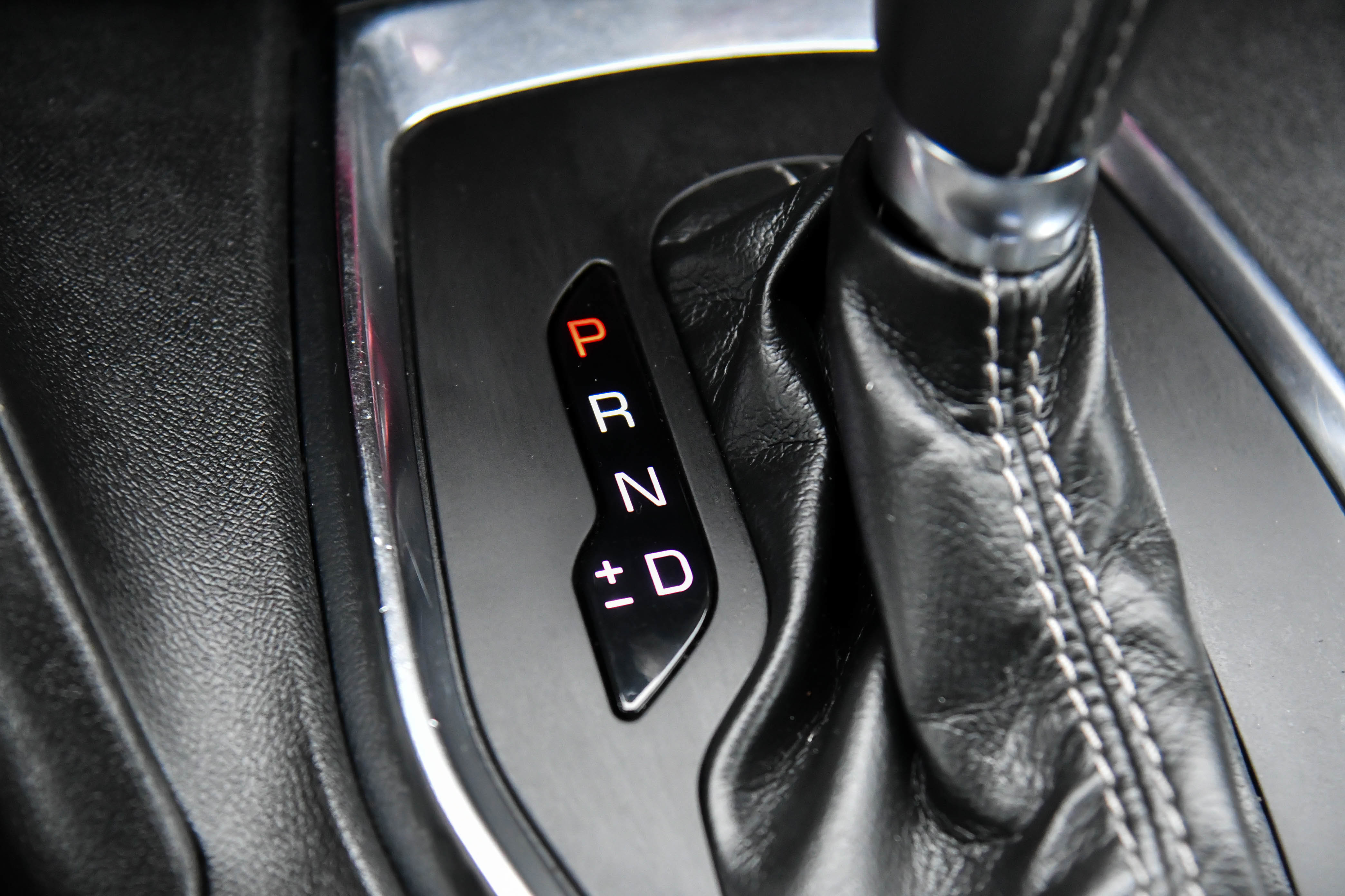 Used 2020 Chevrolet Camaro LT w/ RS Package image 23