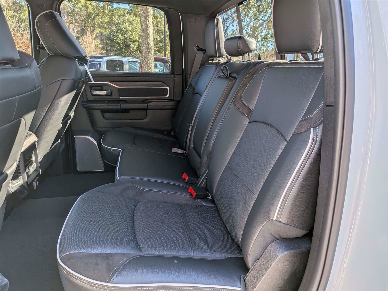 New 2026 RAM 3500 Laramie AWD/4WD image 14