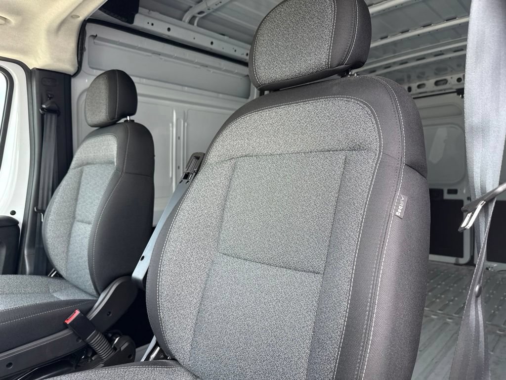 Used 2026 RAM ProMaster 2500 w/ Safety Group FWD image 14