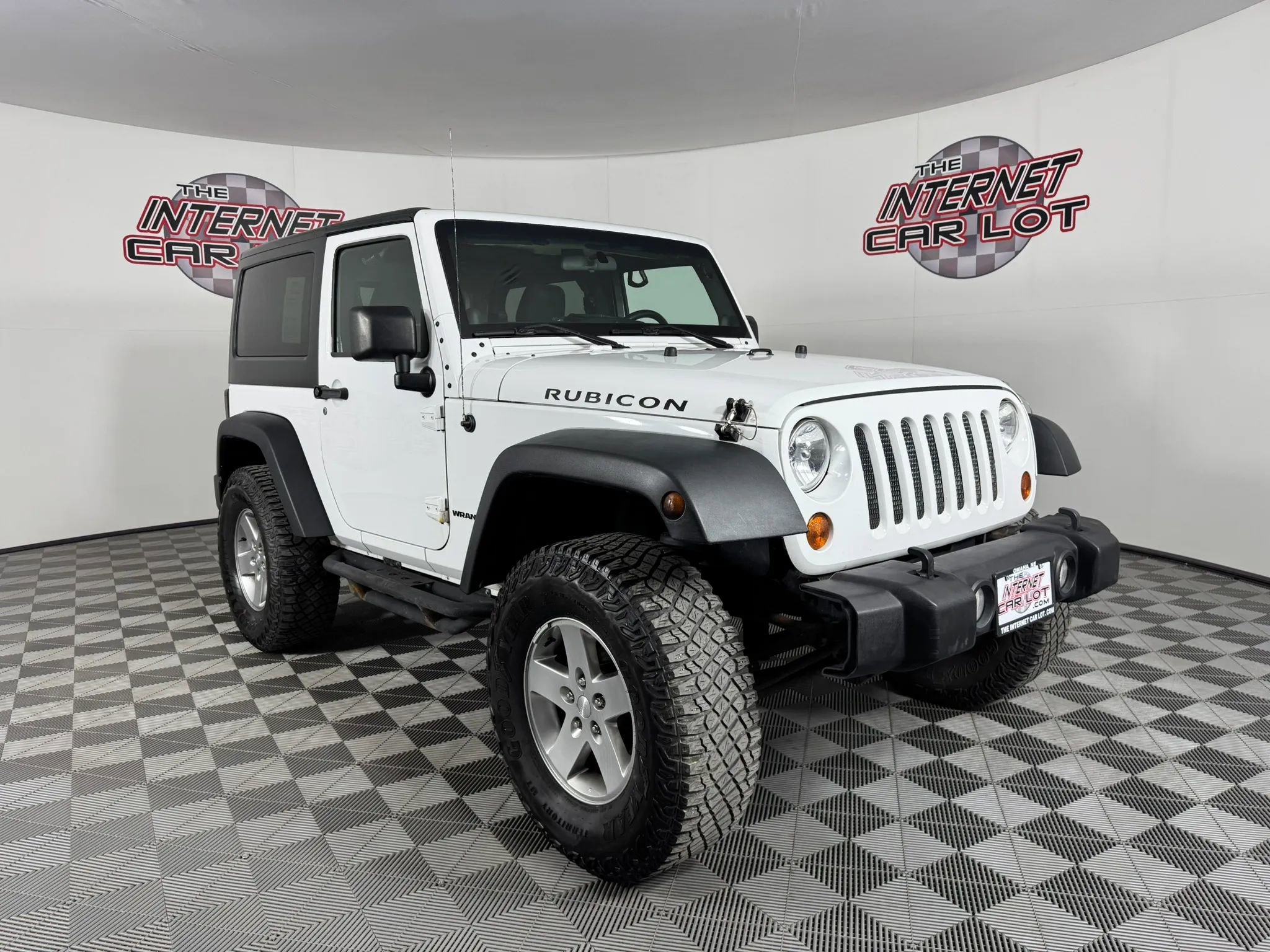 Used 2011 Jeep Wrangler Rubicon w/ Dual Top Group AWD/4WD image 9