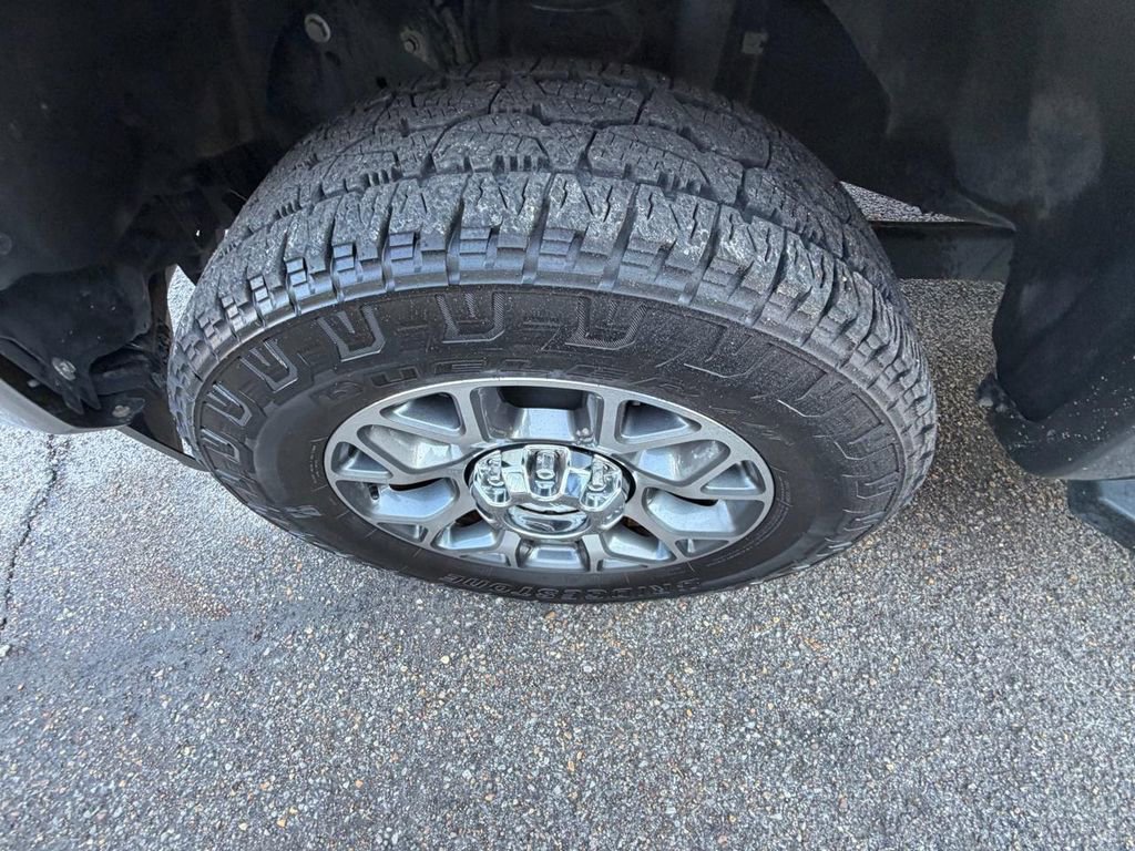 Used 2022 Ford F250 Lariat w/ Lariat Value Package image 10