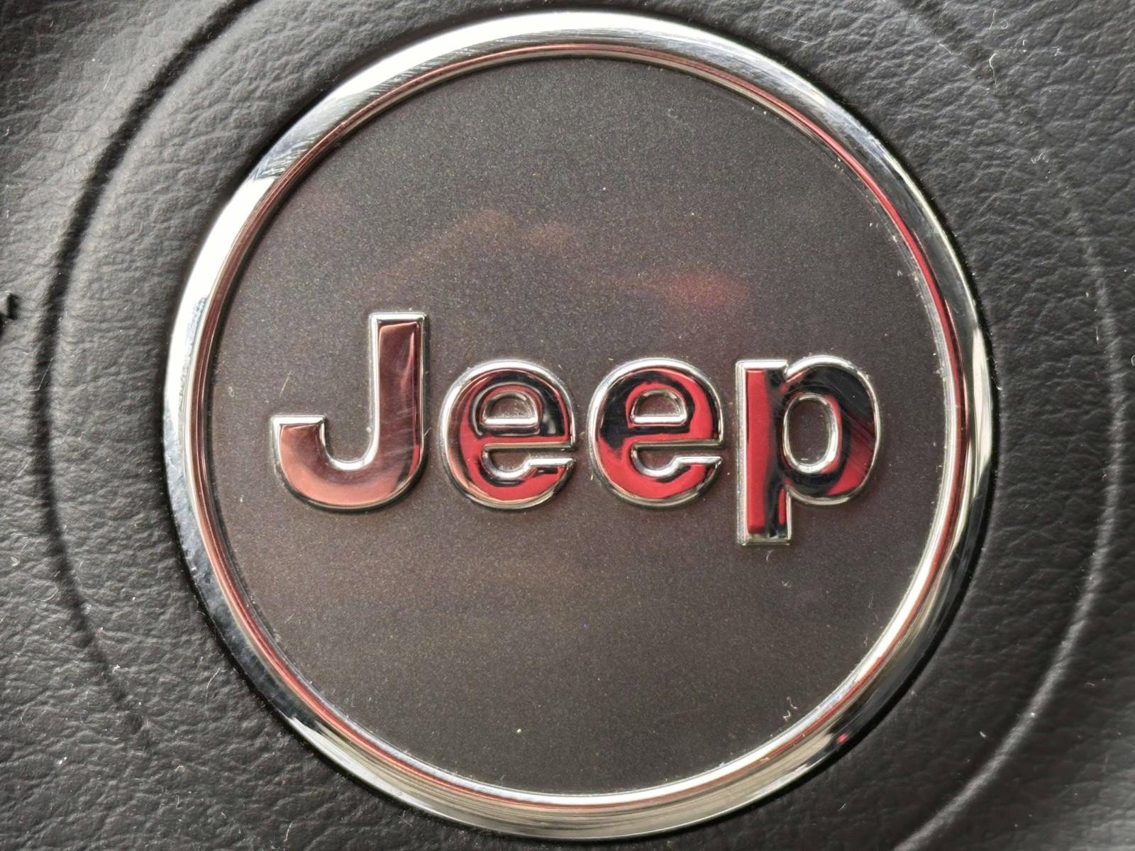 Certified 2019 Jeep Compass Latitude image 26
