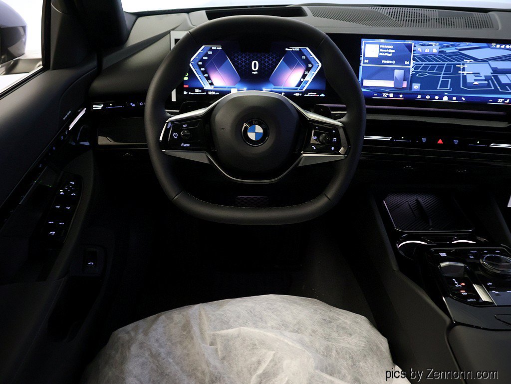 New 2026 BMW 530i xDrive w/ Premium Package AWD/4WD image 15