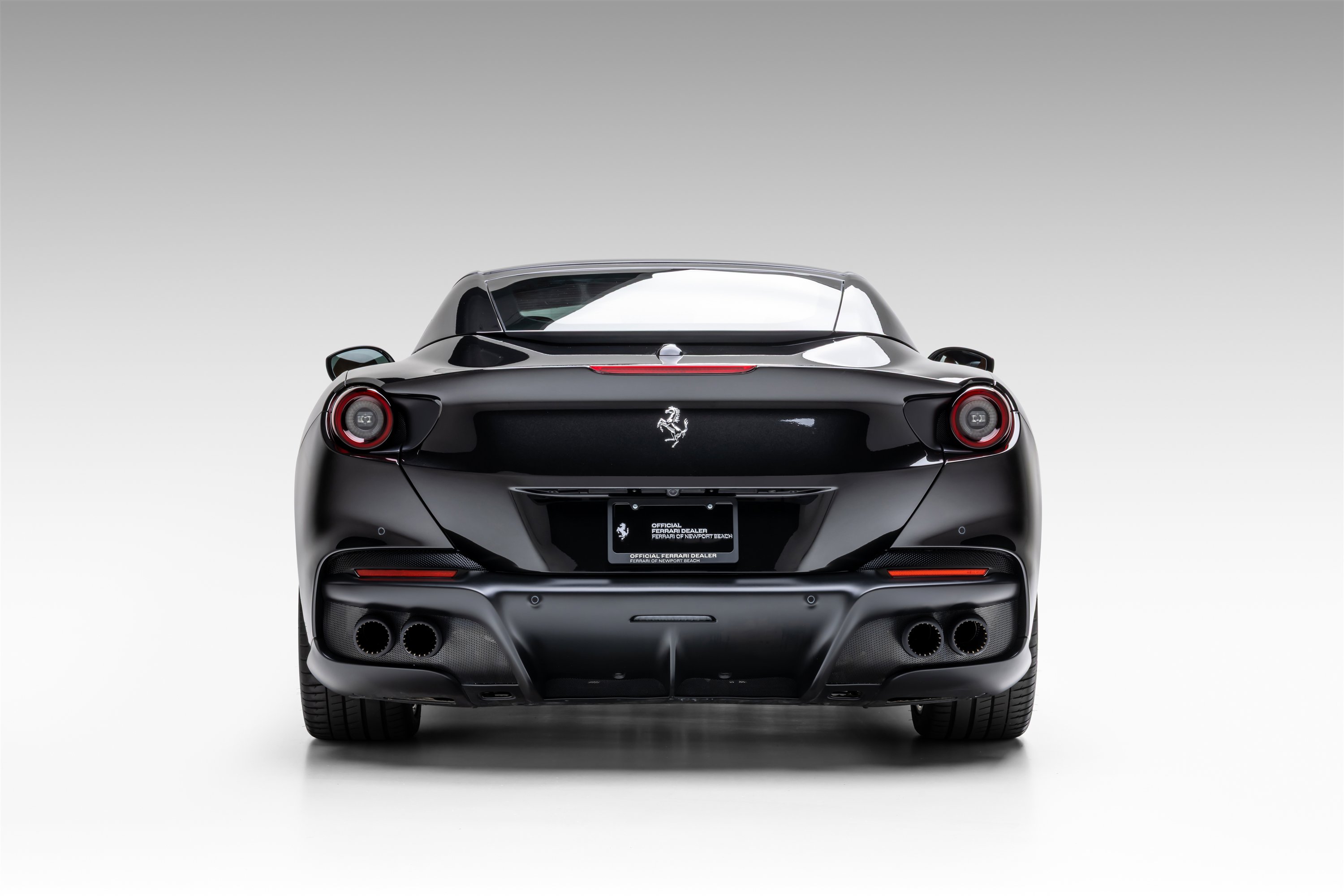 Certified 2023 Ferrari Portofino M RWD image 7