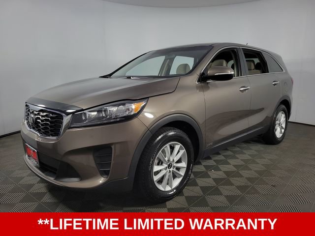 Used 2020 Kia Sorento LX image 3