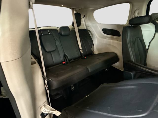 Used 2019 Chrysler Pacifica Touring-L Plus w/ Advanced Safetytec Group image 27