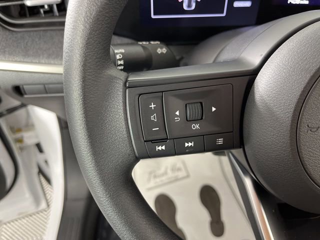 Used 2026 Nissan Kicks S FWD image 23