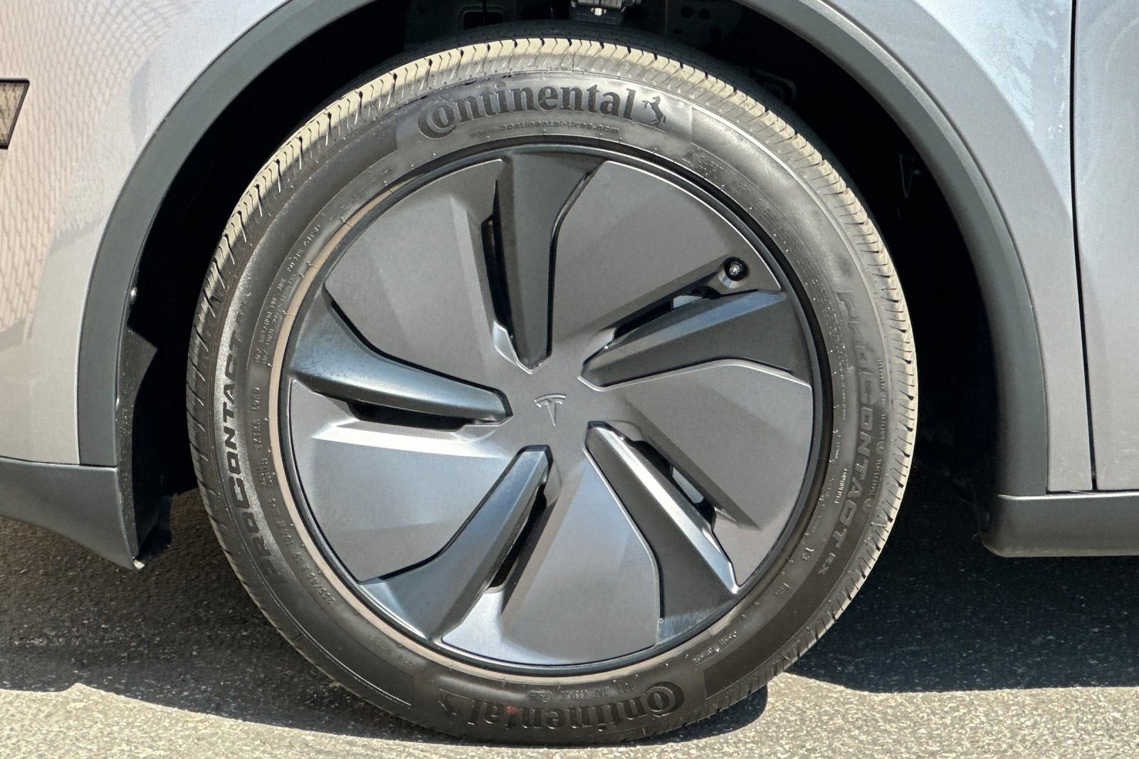 Used 2026 Tesla Model Y Long Range image 29