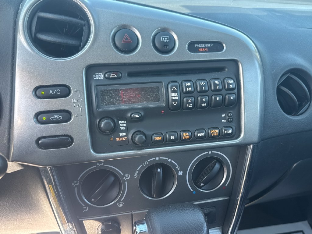Used 2007 Pontiac Vibe w/ Preferred Package FWD image 21