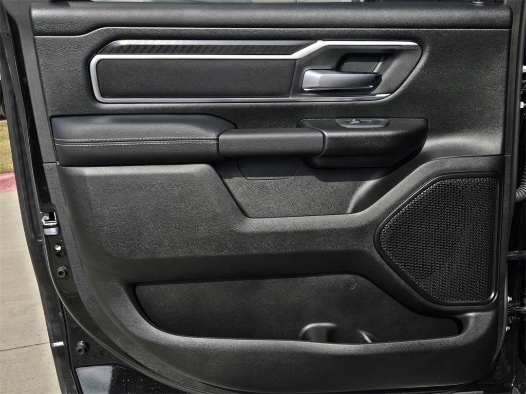 New 2026 RAM 1500 4x4 Crew Cab image 11