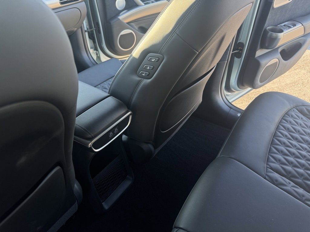 Used 2023 Genesis GV60 Performance image 16