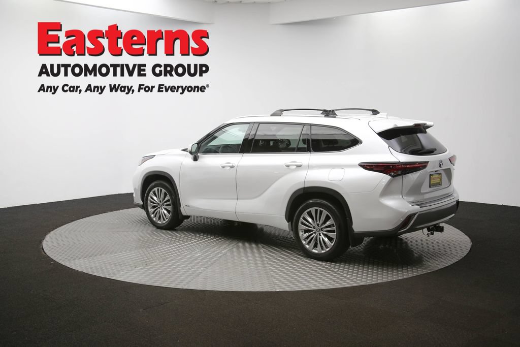 Used 2024 Toyota Highlander Platinum AWD/4WD image 69