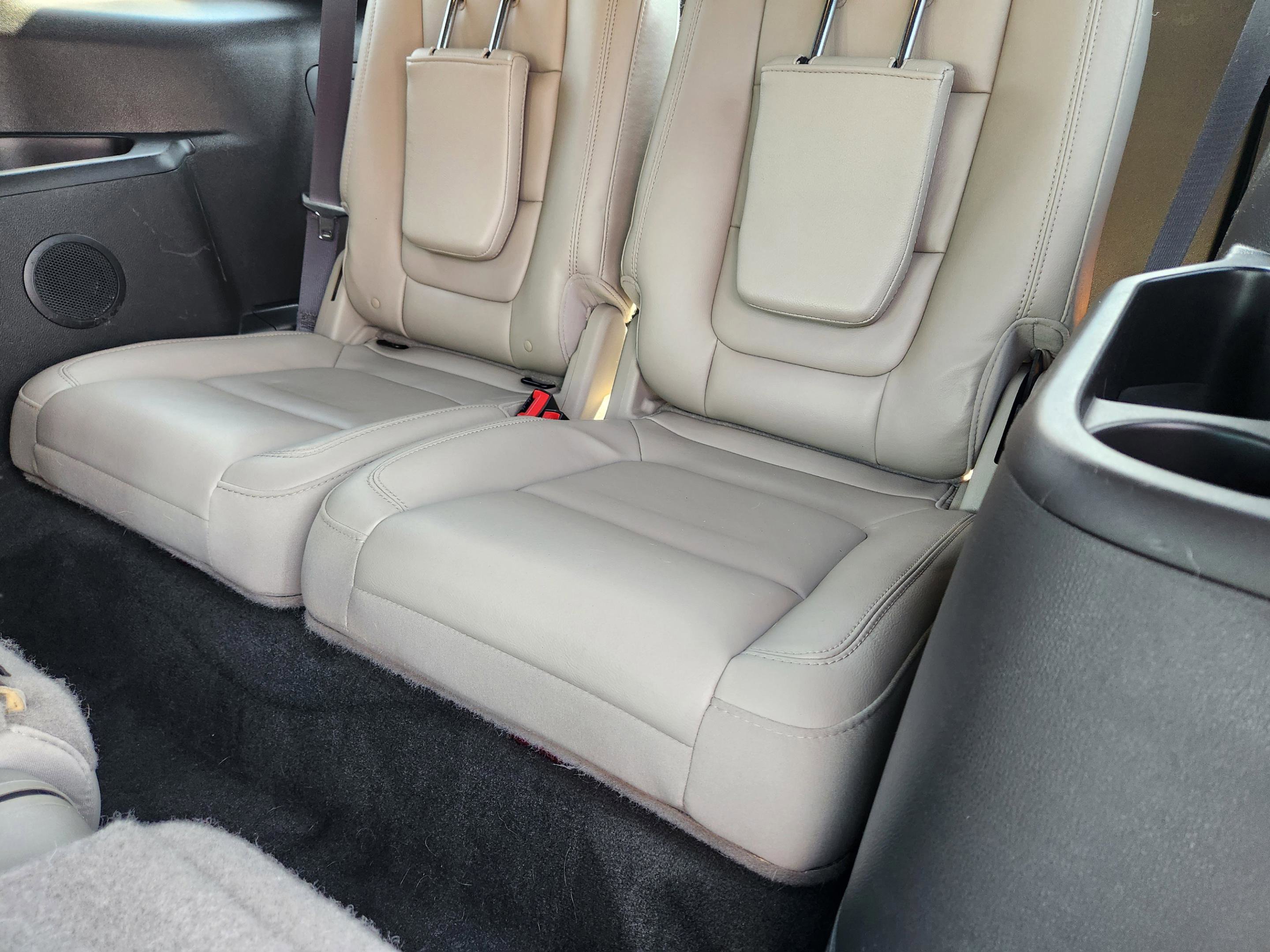 Used 2014 Ford Explorer XLT w/ Equipment Group 202A image 30