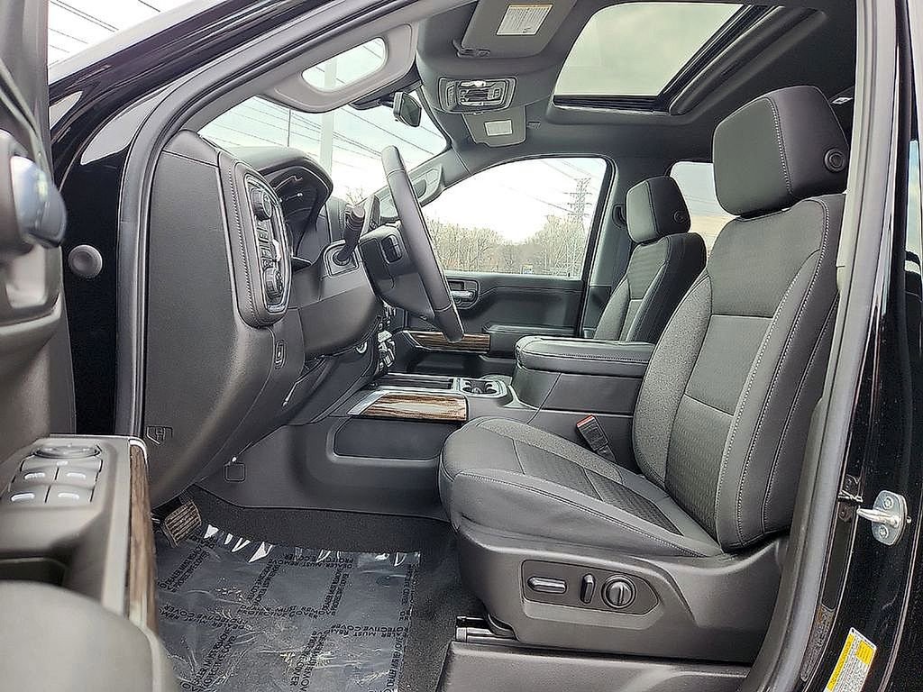 Used 2021 Chevrolet Silverado 1500 LT Trail Boss w/ Convenience Package II AWD/4WD image 13