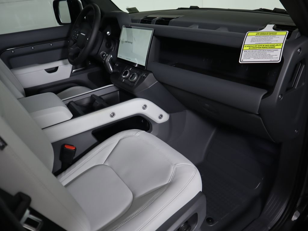 New 2026 Land Rover Defender 110 S image 17