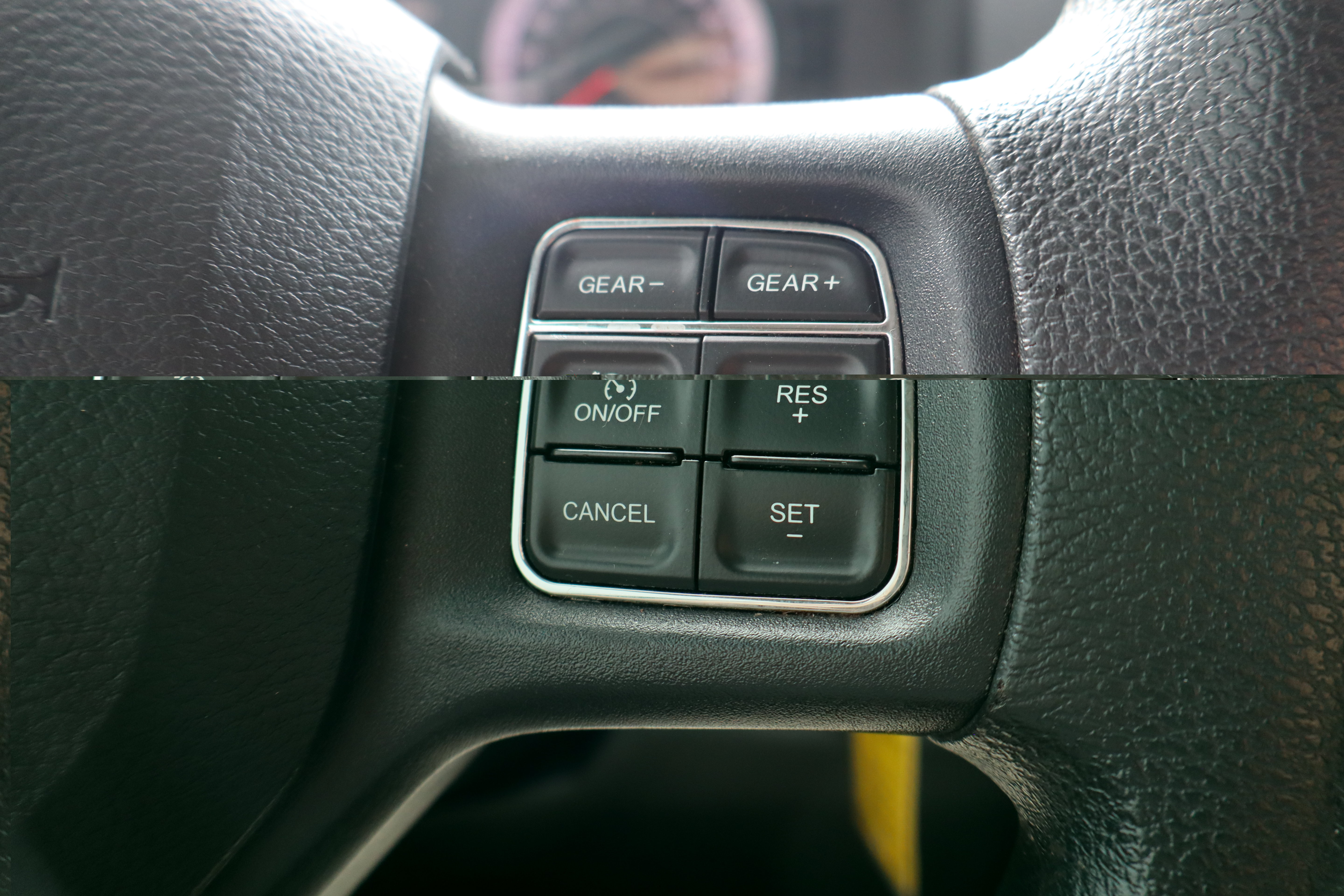 Used 2020 RAM 1500 Classic SLT AWD/4WD image 17