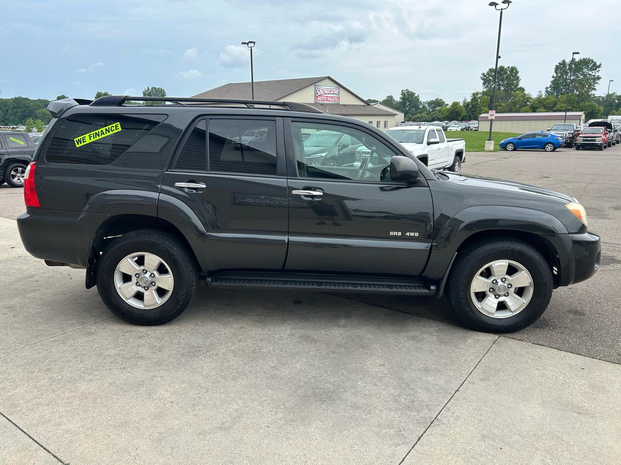 Used 2007 Toyota 4Runner SR5 AWD/4WD image 4
