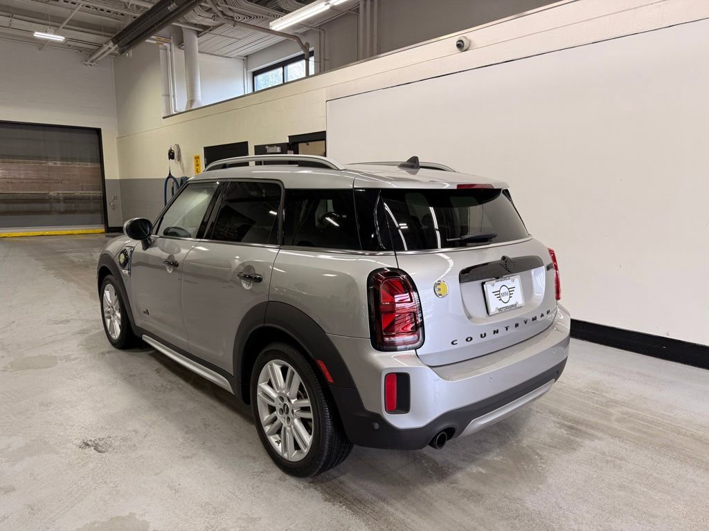 Certified 2023 MINI Cooper Countryman SE w/ Storage Package AWD/4WD image 3